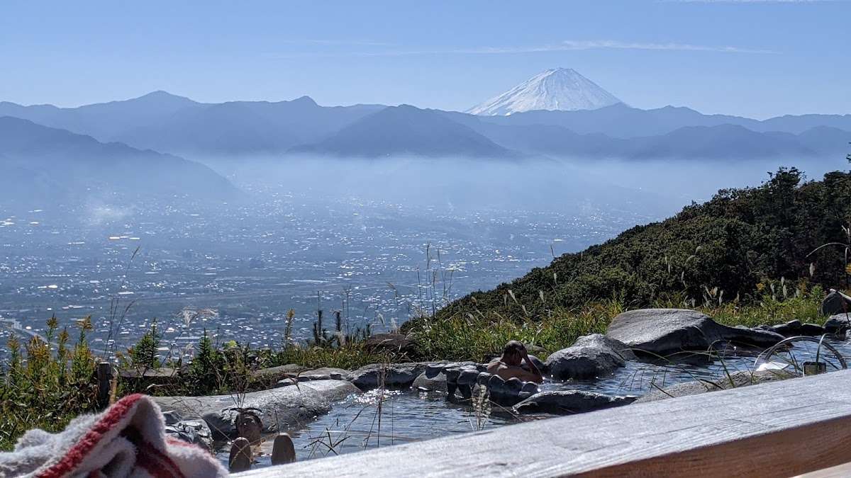 Hottarakashi Onsen: Sunrise Over Fuji with Kids